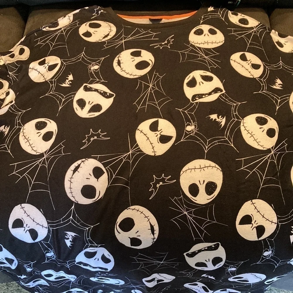 NEW. JACK SKELLINGTON WOMEN'S MEDIUM THE NIGHTMARE BEFORE CHRISTMAS NIGHTGOWN - Picture 9 of 11